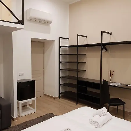 Cairoli Rooms